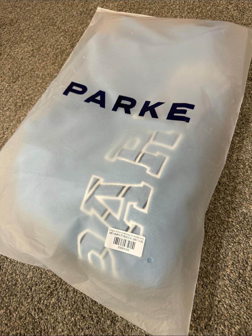 PARKE Mockneck Emma x Maggie - Picture 1 of 3